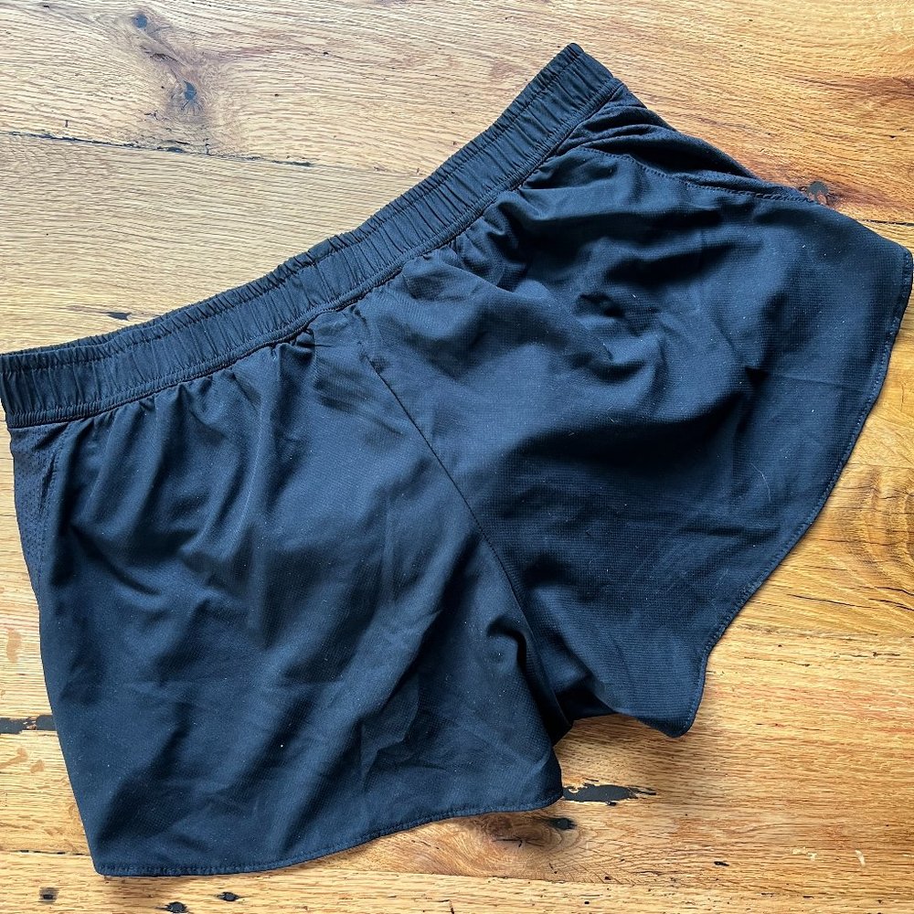 (Unworn) Thinx Period Proof Running Shorts, Size M